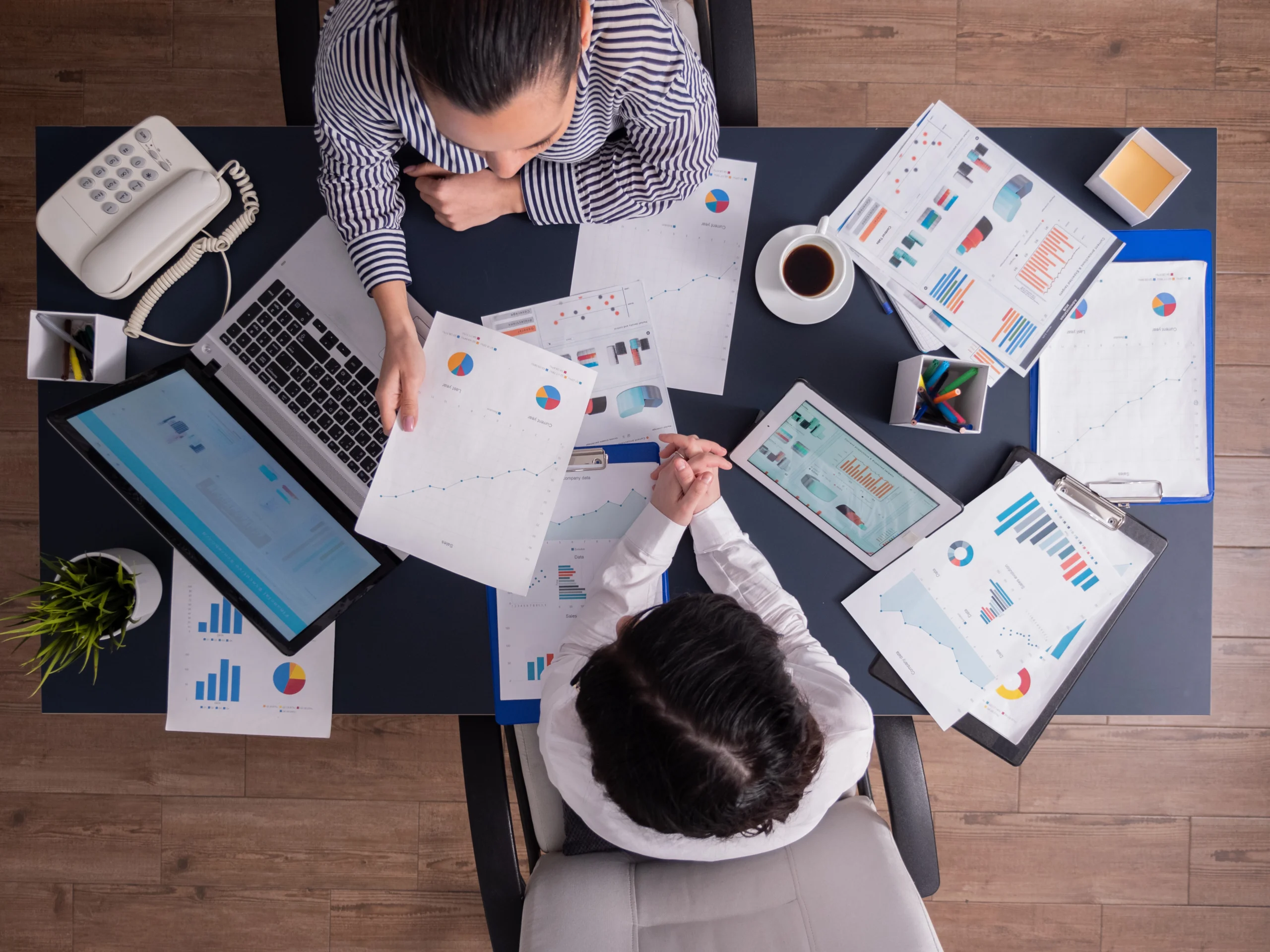 les bénéfices stratégiques de l'externalisation commerciale pour une entreprise